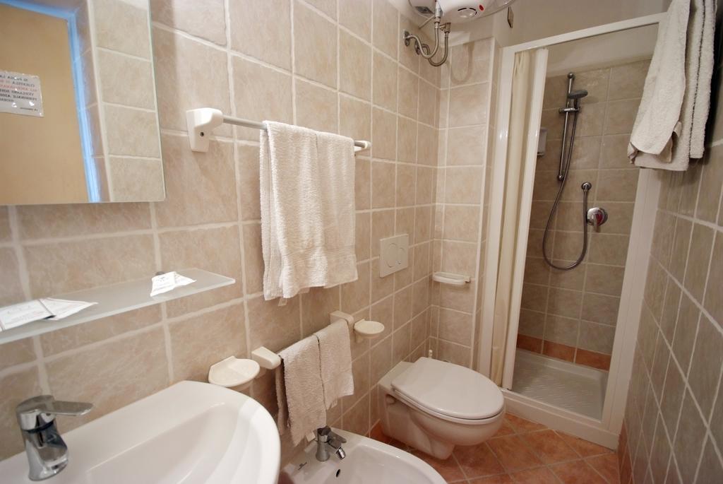 Hotel Anselmi Marciana Marina  Buitenkant foto